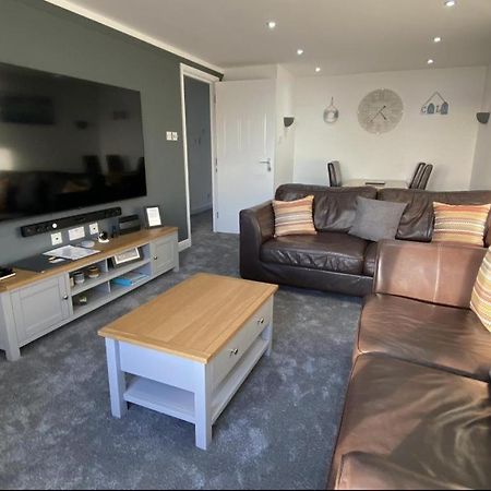 Super Prime Luxury Waterfront View Dbay By Tba Apartment Saint Davids  Екстериор снимка